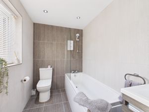 Family Bathroom- click for photo gallery